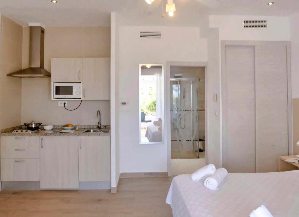 Roquetes Bungalows - Formentera Break Es Pujols Exteriör bild