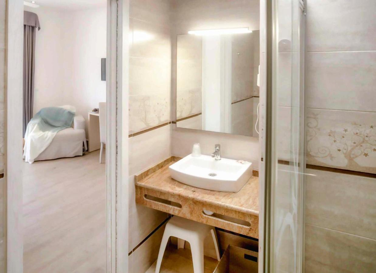 Roquetes Bungalows - Formentera Break Es Pujols Exteriör bild